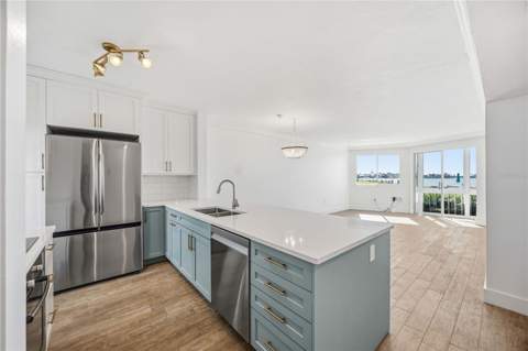 769 John Ringling Boulevard #2, Sarasota FL - photo 10 of 52
