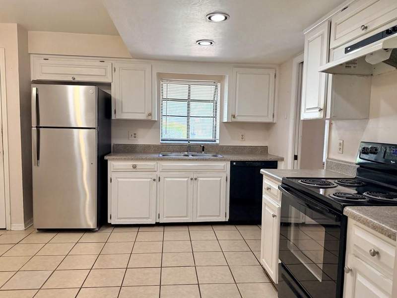 3 bedroom Single Family Residence at 2504 Canterclub Trail, Wekiva, Apopka — photo 2