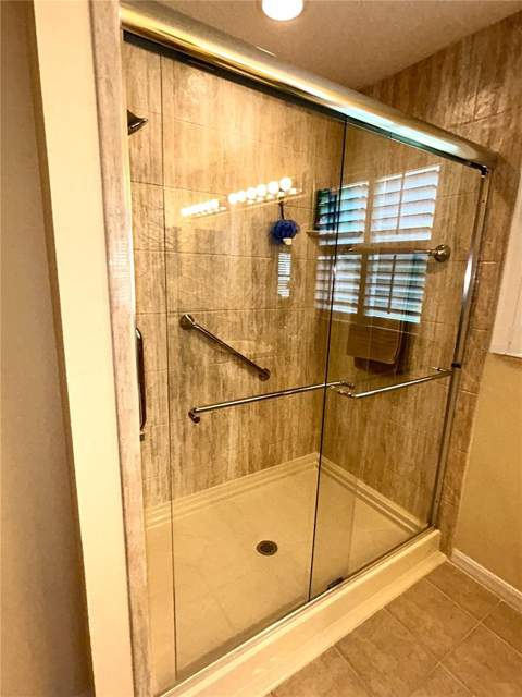 18505 Grand Club Drive, Hudson FL - photo 17 of 44