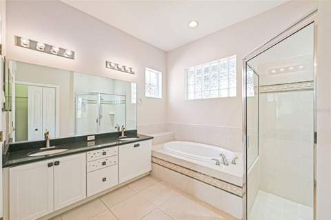 819 Regal Manor Way, Sun City Center FL - photo 22 of 58