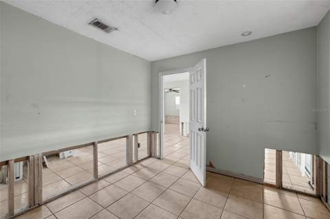 7201 Kingston Drive, Tampa FL - photo 19 of 31