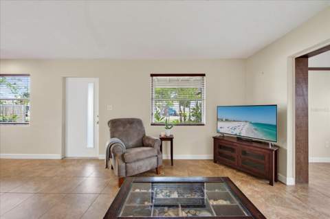 2350 Loma Linda Street, Sarasota FL - photo 9 of 50