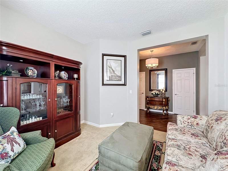2 bedroom Single Family Residence at 395 Silver Maple Road, The Cascades Of Groveland, Groveland — photo 4