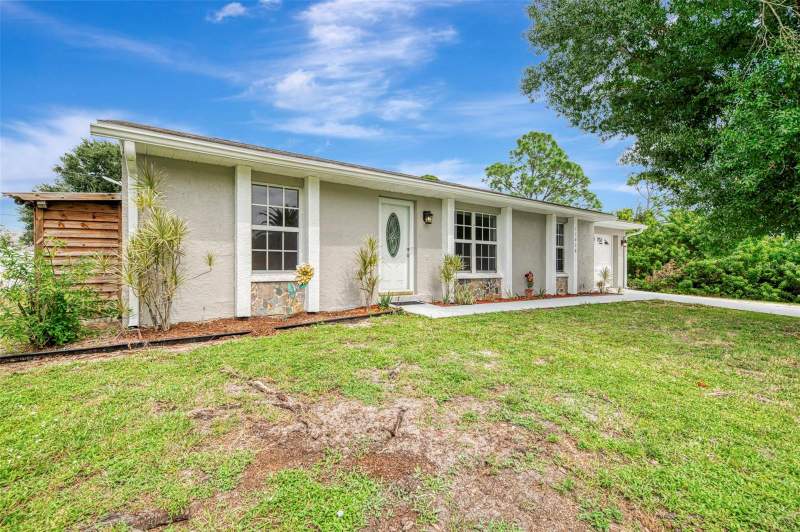 3 bedroom Single Family Residence at 11036 Jacqueline Avenue, Port Charlotte Sec 001, Englewood — photo 2