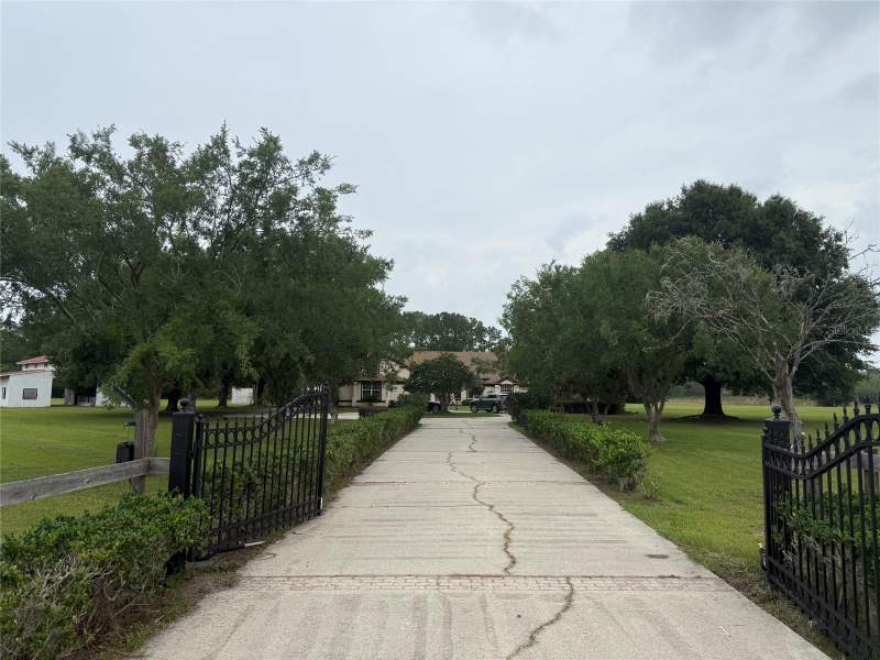 5 bedroom Single Family Residence at 31405 BEAR POND DRIVE, WEKIVA ESTATES RUN, SORRENTO — photo 5
