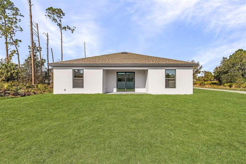 3 bedroom Single Family Residence at 3560 Bellefonte Avenue, 1548- Port Charlotte Sub 17, North Port — photo 3