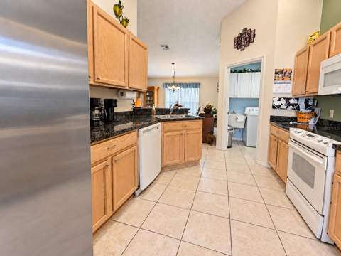 11210 Heathrow Avenue, Spring Hill FL - photo 9 of 25