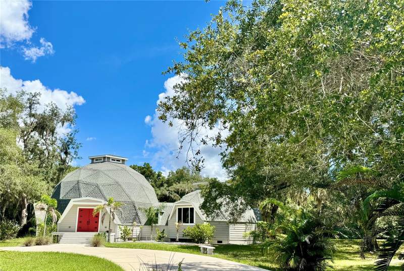 9710 BLACK BEAR COURT home for sale in Golden Acres