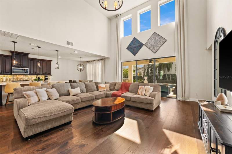 6 bedroom Single Family Residence at 13596 Gorgona Isle Drive, Windermere Isle, Windermere — photo 4