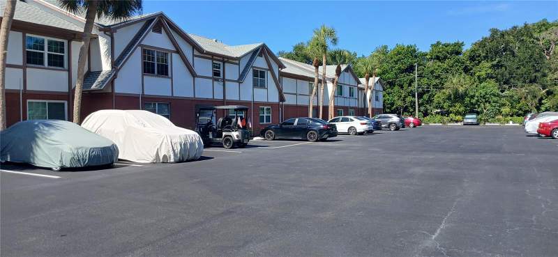 1 bedroom Condominium at 650 PINELLAS POINT DRIVE #110, VELVET CLOAKE CONDO, ST PETERSBURG — photo 2