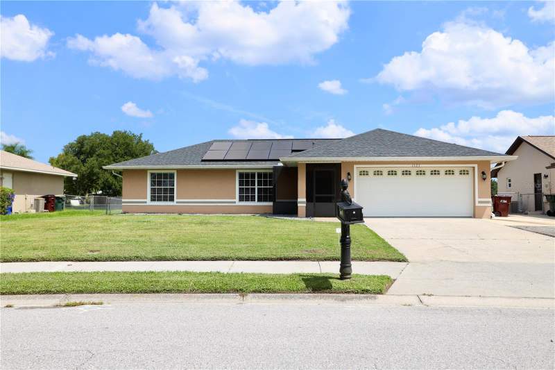 1123 ANNE ELISA CIRCLE home for sale in Canoe Creek Woods