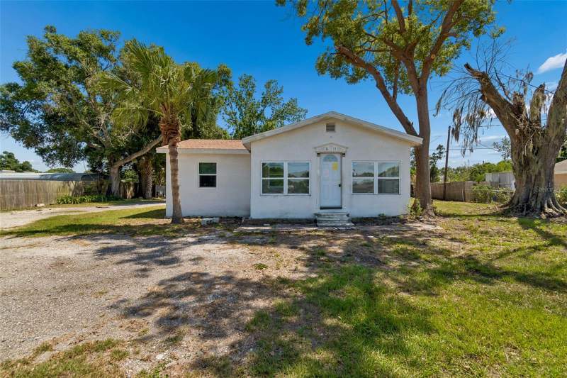 3 bedroom Single Family Residence at 1611 E Shell Point Road, Ruskin Colony Farms, Ruskin — photo 5