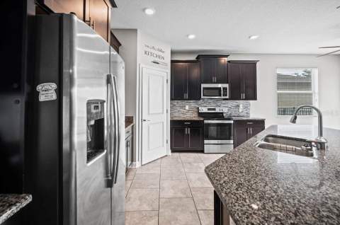 4538 Cortland Drive, Davenport FL - photo 13 of 40