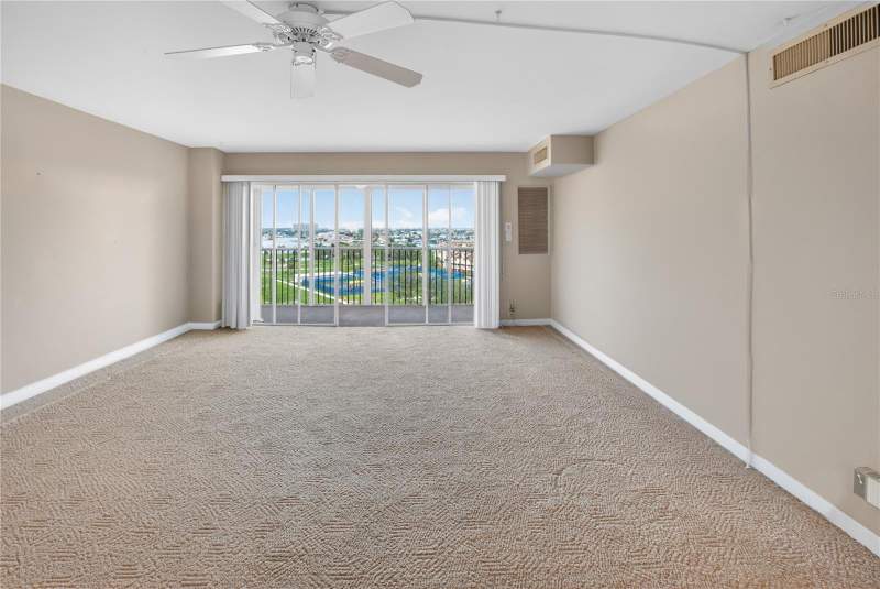 1 bedroom Condominium at 10355 Paradise Boulevard #907, Paradise Island Towers Condo, Treasure Island — photo 5