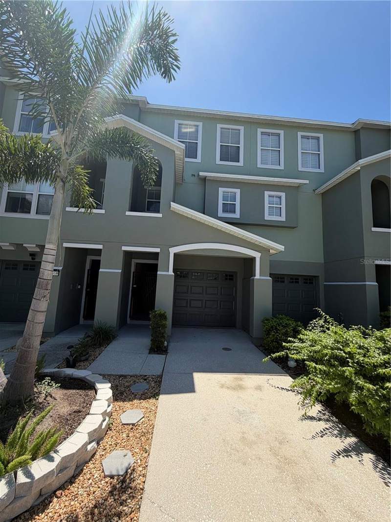2 bedroom Townhouse at 4817 Tuscan Loon Drive, Palm River Twnhms Ph 1, Tampa — photo 2