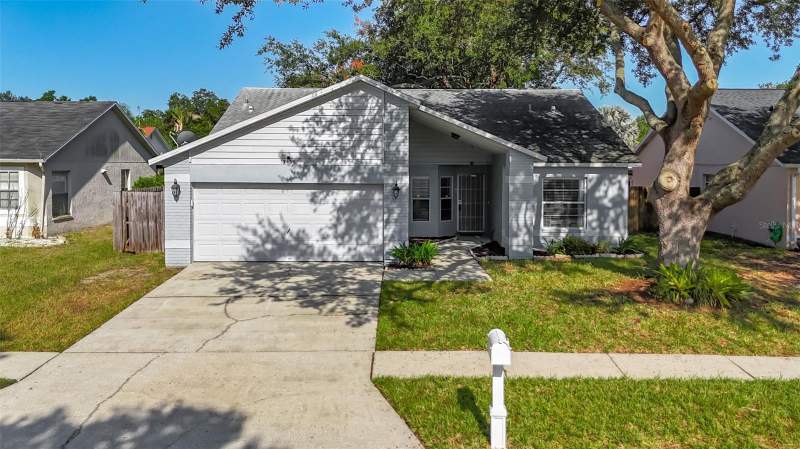 13436 SILVERCREEK DRIVE home for sale in Meadowbrooke At Summerfield