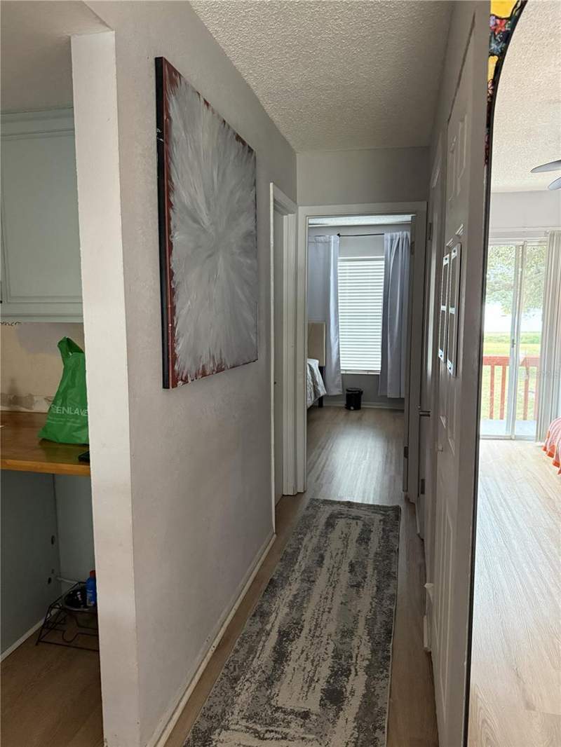 1 bedroom Condominium at 1290 83rd Avenue #D, Williamsburg Condo, St Petersburg — photo 4