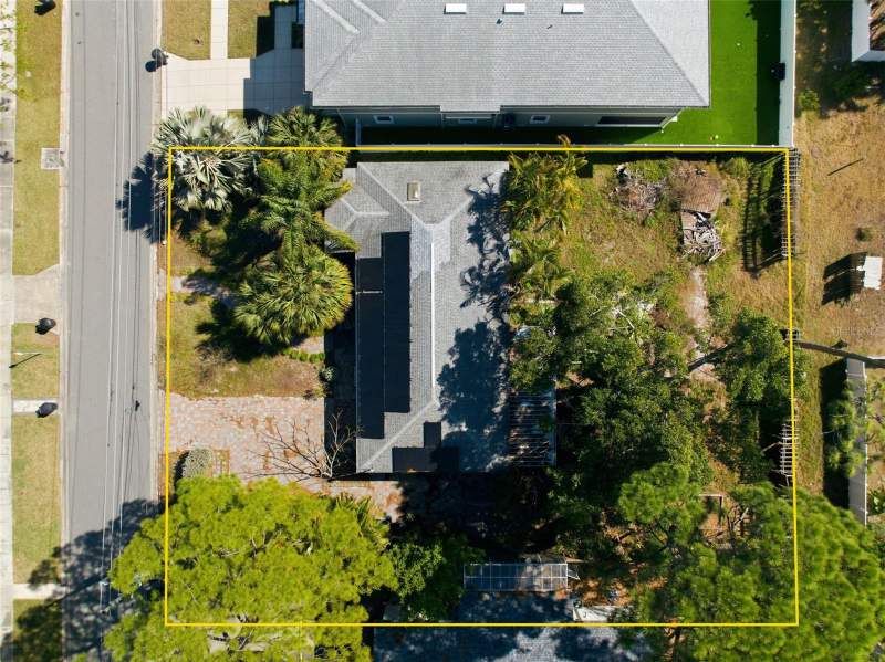 208 48TH AVENUE home for sale in Harcourt