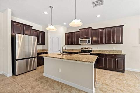 2892 Spring Breeze Way, Kissimmee FL - photo 7 of 78
