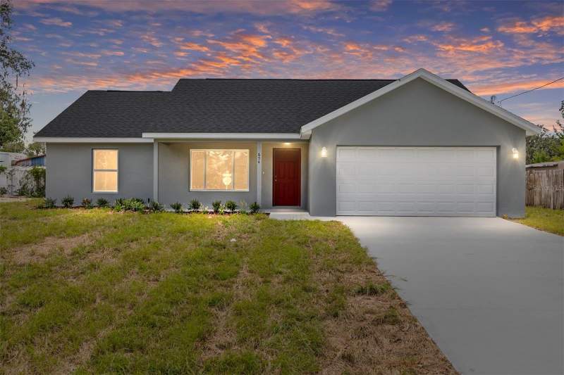 3 bedroom Single Family Residence at 654 NE 130th Court, Trails East, Silver Springs — photo 1