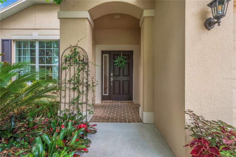 5 bedroom Single Family Residence at 10859 Breaking Rocks Drive, Easton Park Ph 1, Tampa — photo 2