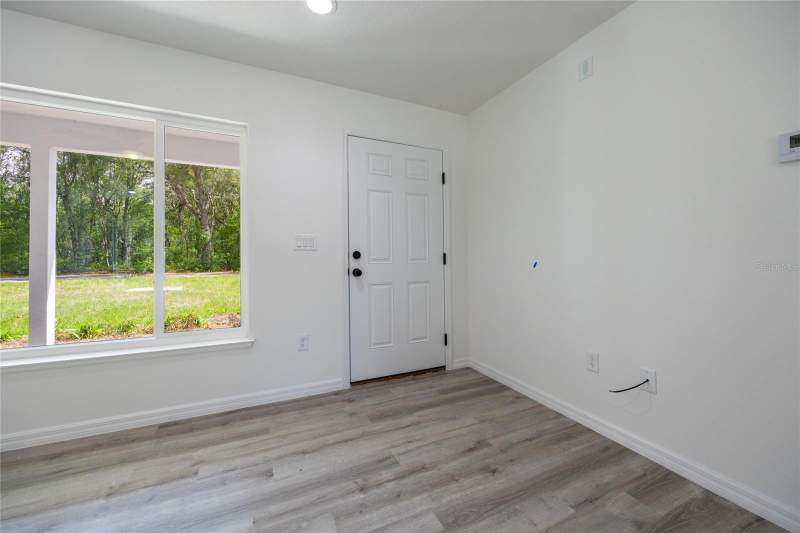 3 bedroom Single Family Residence at 15630 NE 15 Street, Williston Hylnds Golf & C Club Estate, Williston — photo 5