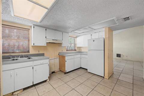 8605 N 12th Street, Tampa FL - photo 22 of 25