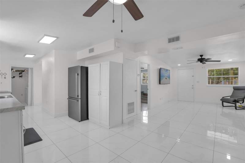 3 bedroom Single Family Residence at 7013 COCOS DRIVE, AZALEA HOMES, ORLANDO — photo 5