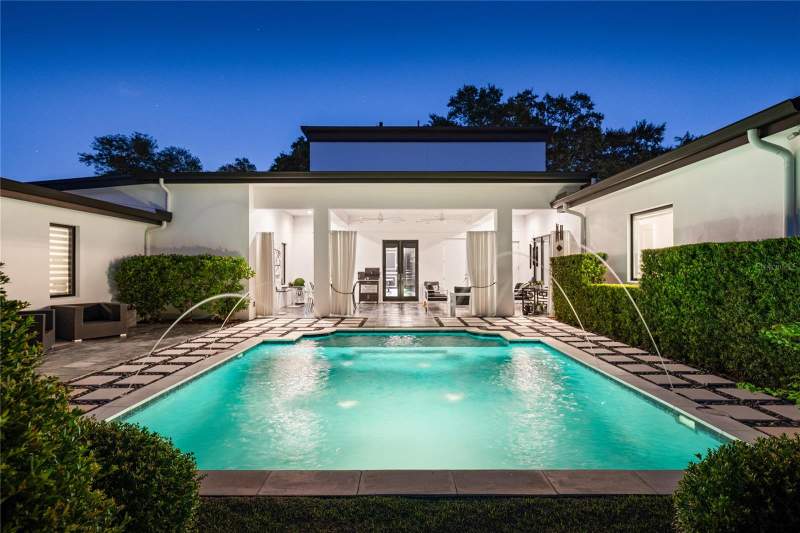 4 bedroom Single Family Residence at 1581 Forest Avenue, Ellno Willo, Winter Park — photo 2