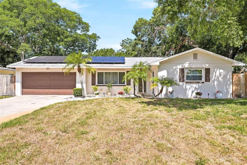 3 bedroom Single Family Residence at 1318 S HILLCREST AVENUE, BROOKHILL, CLEARWATER — photo 1