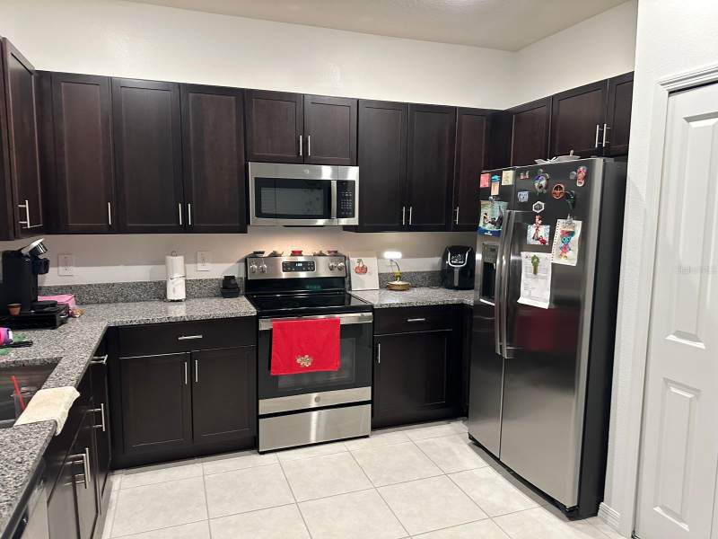 2 bedroom Townhouse at 253 Tulip Banded Way, South Shore Pointe, Ruskin — photo 4