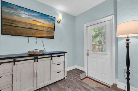 2925 Park Street, St Petersburg FL - photo 7 of 35