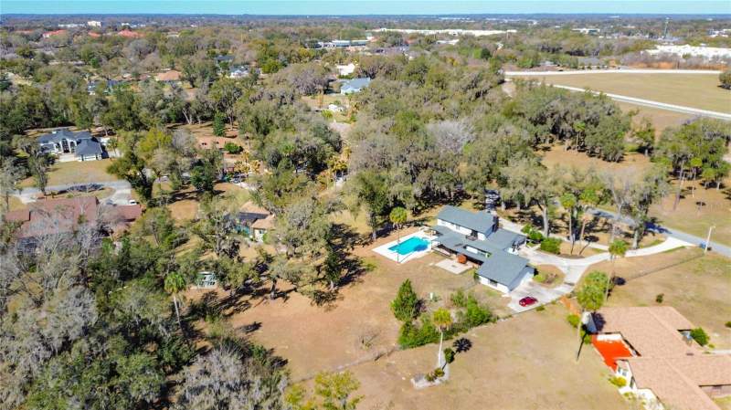5 bedroom Single Family Residence at 3575 SW 24th Avenue Road, Orange Lake Shores Add 01, Ocala — photo 4