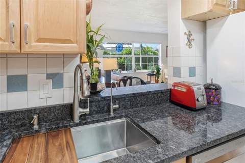 1890 62nd Avenue, St Petersburg FL - photo 13 of 46