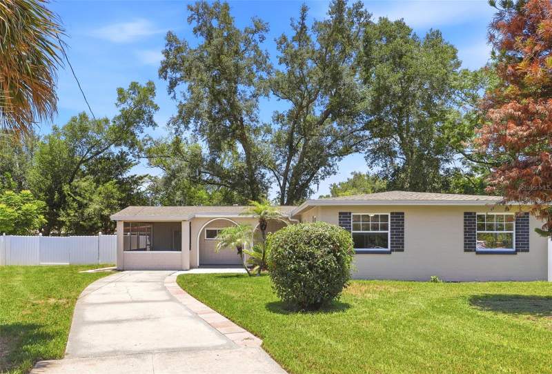 511 OXFORD COURT home for sale in Crystal Lake Terrace