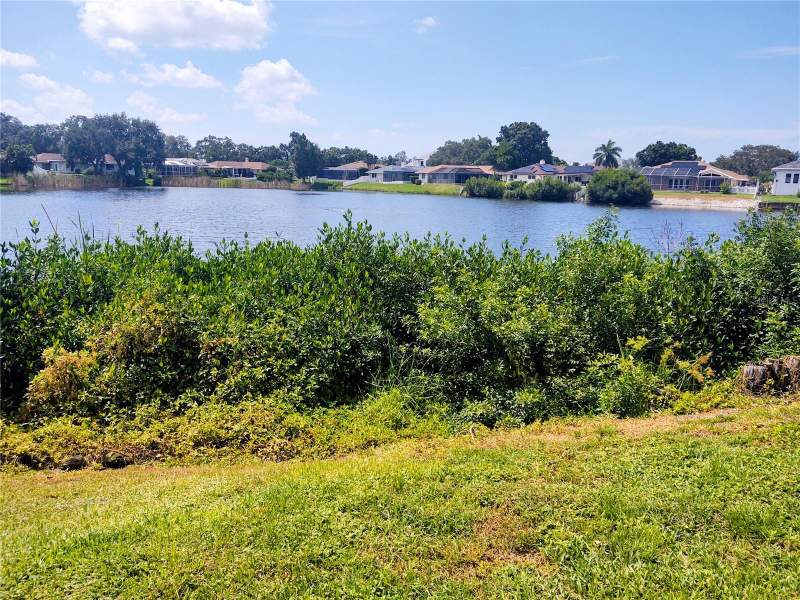 3 bedroom Single Family Residence at 619 Riviera Bay Drive, Riviera Bay Blk 3, Lot 30, St Petersburg — photo 3