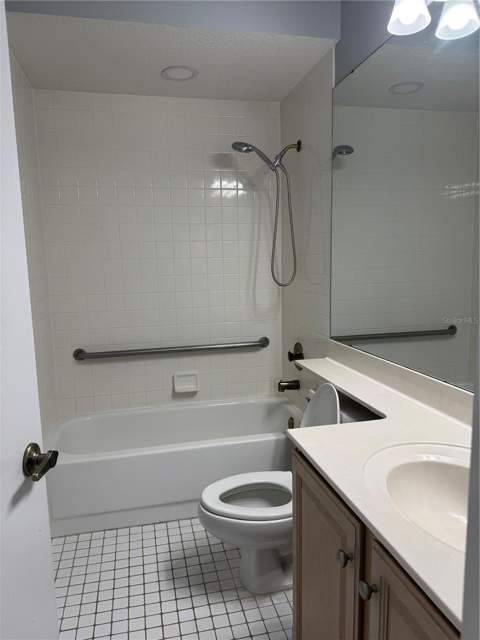 5754 Parkview Lake Drive, Orlando FL - photo 24 of 48