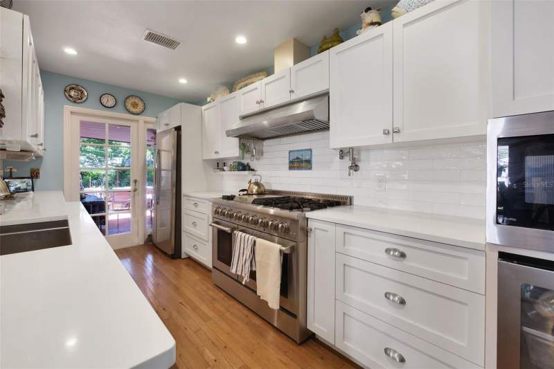 4 bedroom Single Family Residence at 1121 Shorewood Drive, Lancaster Park, Orlando — photo 4