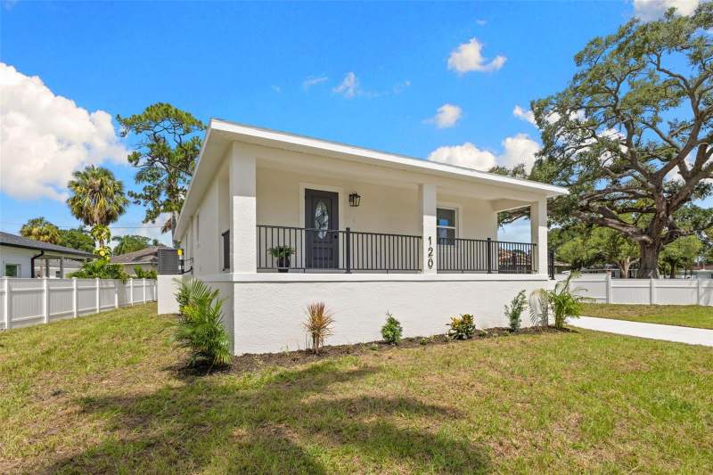 3 bedroom Single Family Residence at 120 Brown Street, River Haven, Bradenton — photo 4