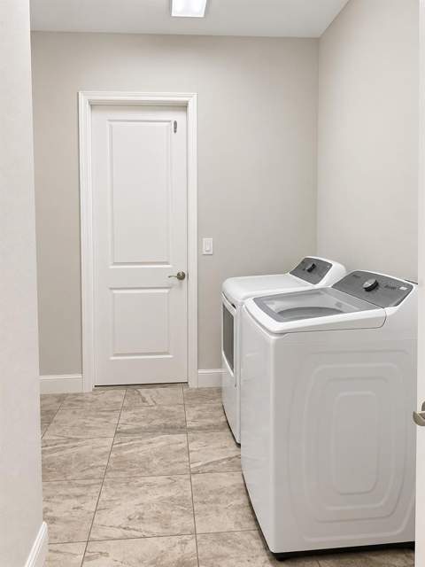 7230 Hourglass Drive, Apollo Beach FL - photo 8 of 17