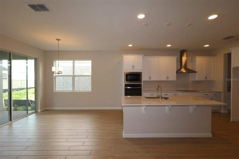 5 bedroom Single Family Residence at 6753 Yellow Warbler Bend, Bay Lake Farms At St Cloud, St Cloud — photo 3