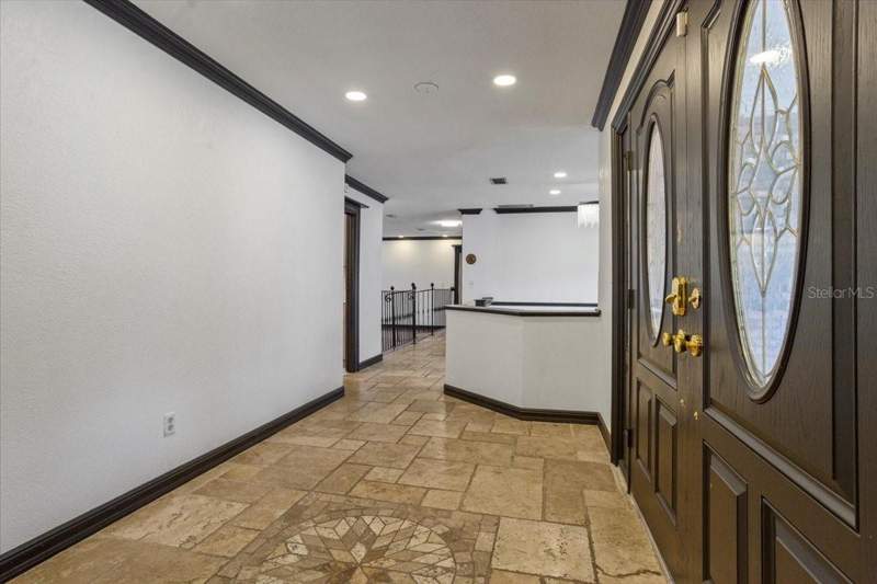 5 bedroom Single Family Residence at 201 S Sweetwater Cove Boulevard, Sweetwater Oaks Sec 07, Longwood — photo 5