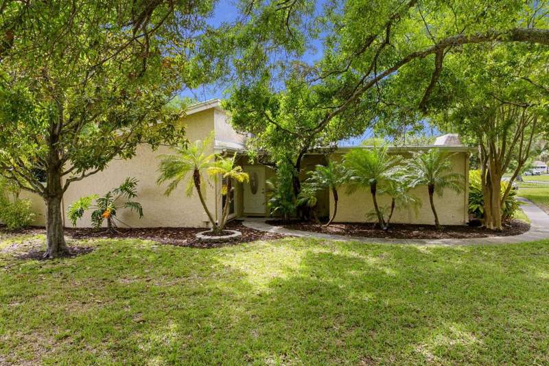 Pipers Glen Condo