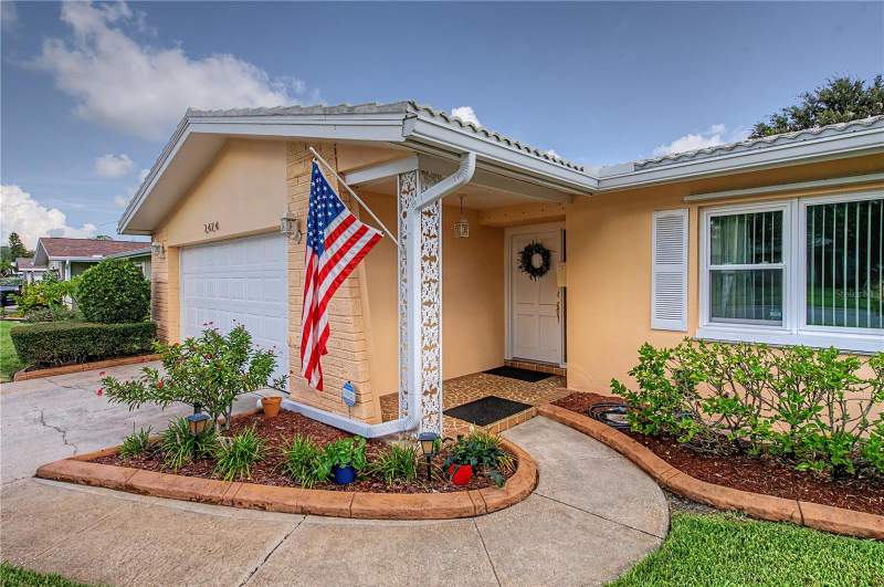 2 bedroom Single Family Residence at 2424 Fairbanks Drive, Morningside Estates, Clearwater — photo 2