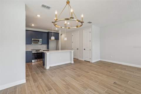 7324 Deer Valley Circle, Tampa FL - photo 11 of 25
