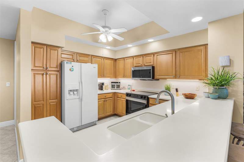 3 bedroom Condominium at 3321 Sunset Key Circle #508, Grande Isle Towers I & 02 Ph I, Punta Gorda — photo 4