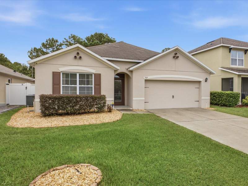 4 bedroom Single Family Residence at 209 Tanglewood Drive, Summers Corner, Davenport — photo 2