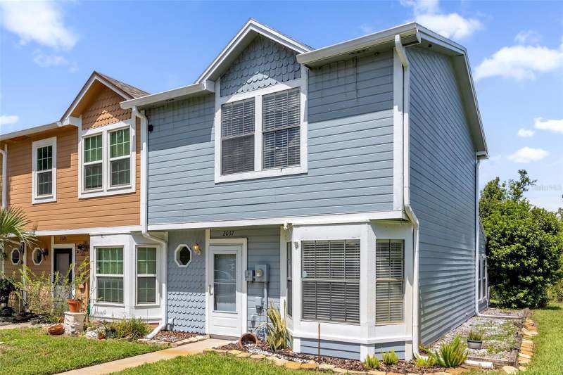 2 bedroom Townhouse at 2037 Waterleaf Street, Whisper Lakes, Orlando — photo 2