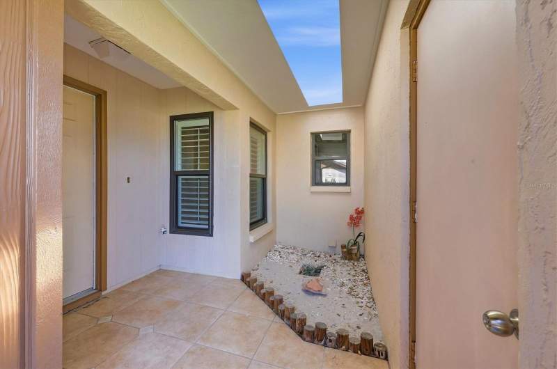 2 bedroom Villa at 1704 Curry Avenue #39, Curry Cove, Nokomis — photo 2