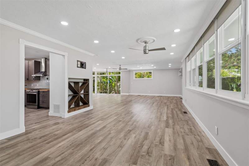 4 bedroom Single Family Residence at 904 Bayshore Drive, Fergusons Cedar Bluffs, Tarpon Springs — photo 5